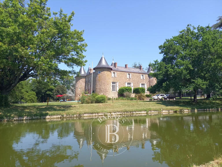 Vente Château Cholet - 8 chambres