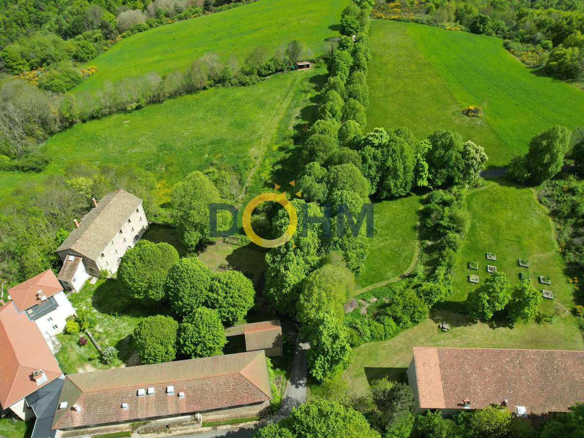 Maison Chomelix