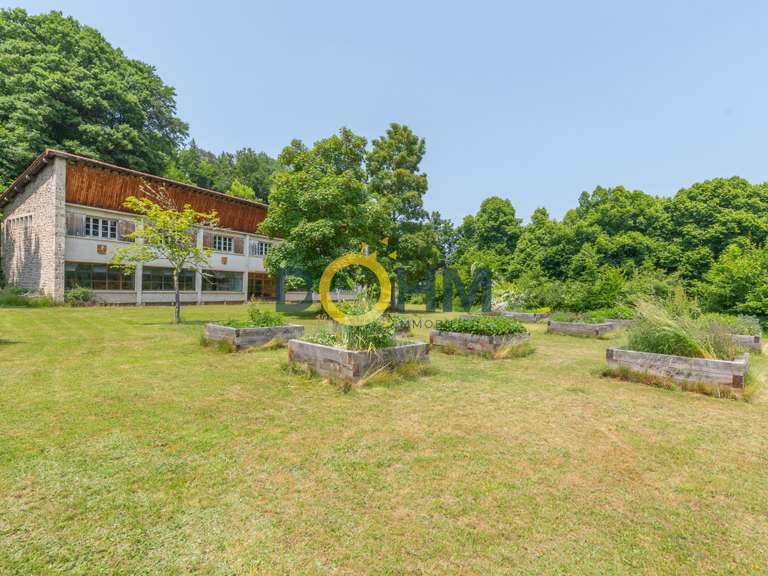 Maison Chomelix - 2300m²