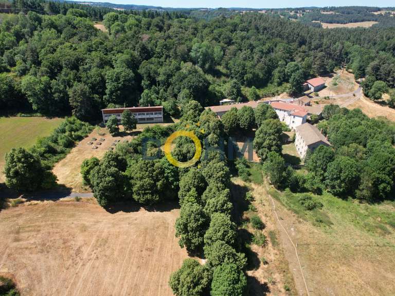 Maison Chomelix - 2300m²