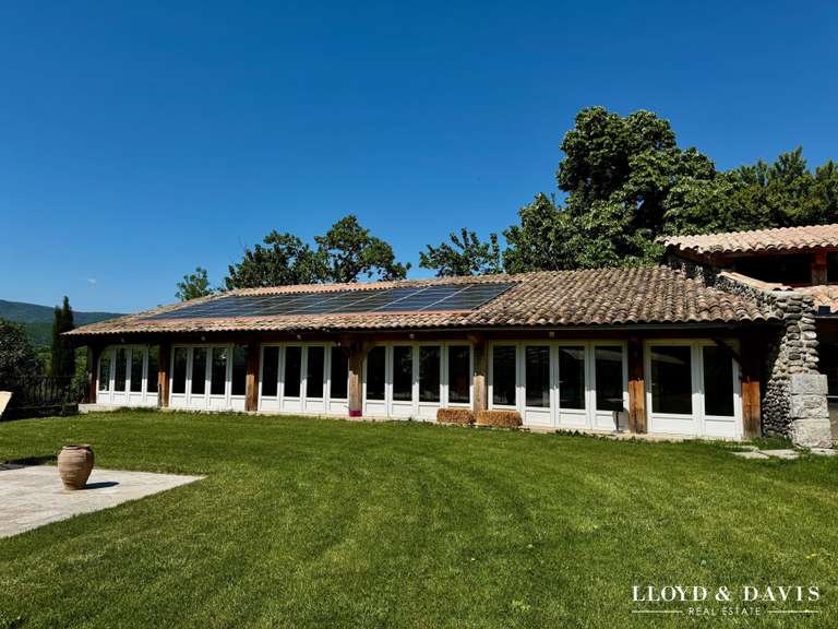 Castle Chomérac - 16 bedrooms - 1560m²