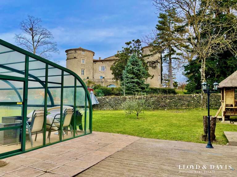 Castle Chomérac - 16 bedrooms - 1560m²