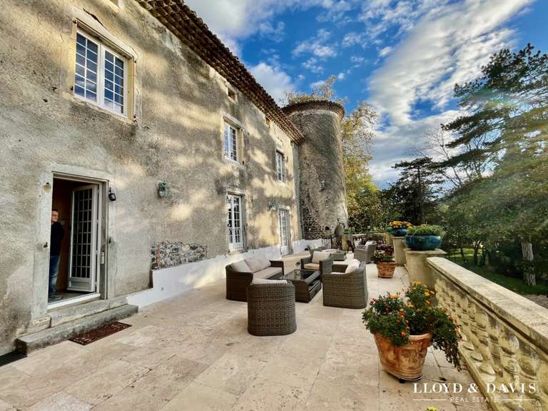 Castle Chomérac - 16 bedrooms - 1560m²