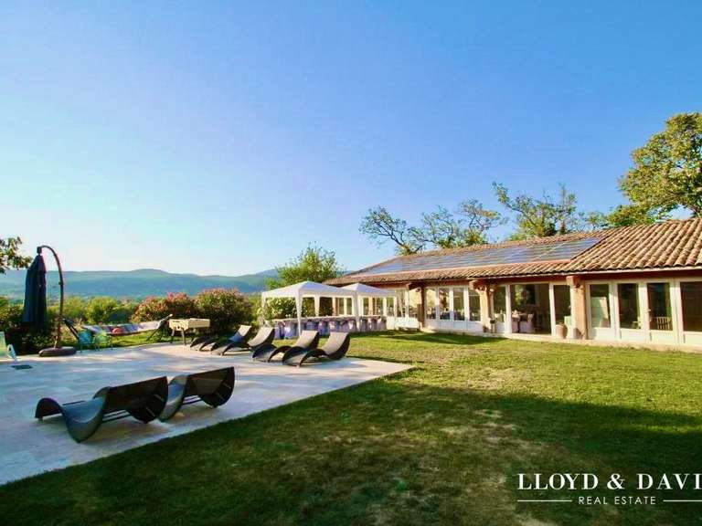 Castle Chomérac - 16 bedrooms - 1560m²