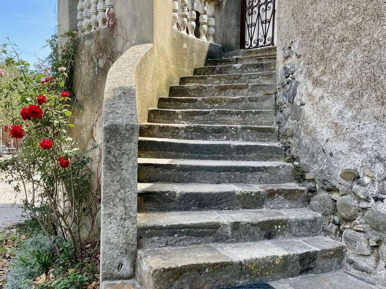 Castle Chomérac - 16 bedrooms - 1560m²