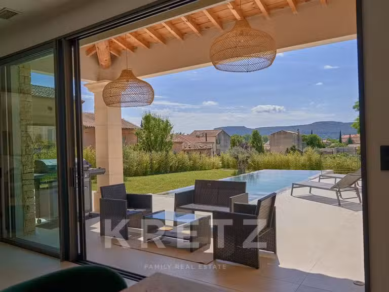 House Chusclan - 4 bedrooms - 190m²