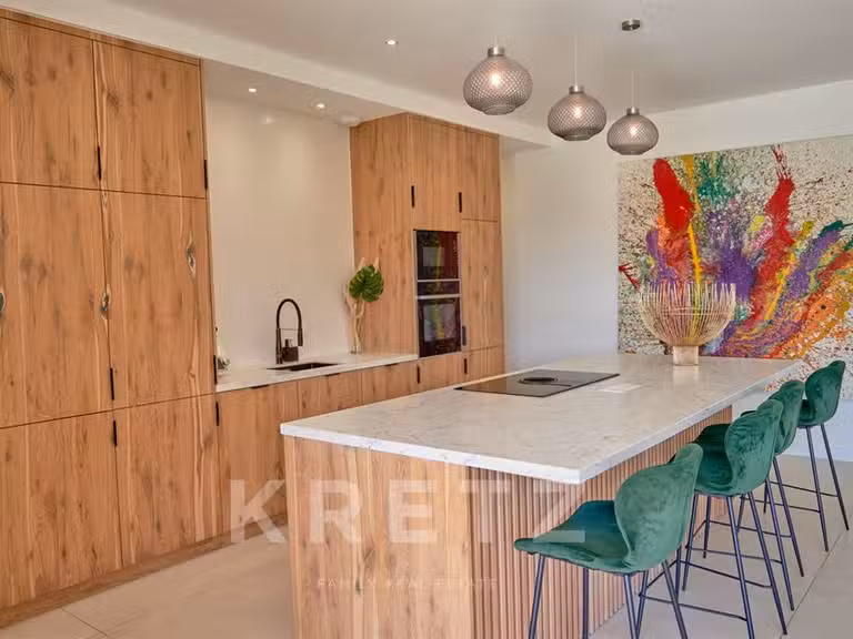 House Chusclan - 4 bedrooms - 190m²