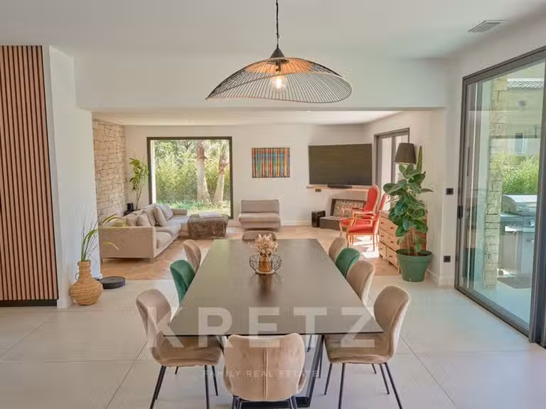 House Chusclan - 4 bedrooms - 190m²