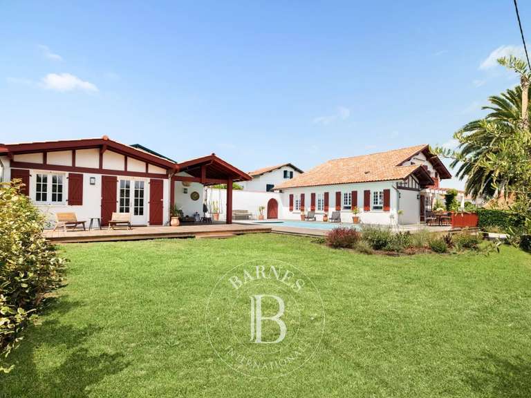 House Ciboure - 4 bedrooms - 230m²
