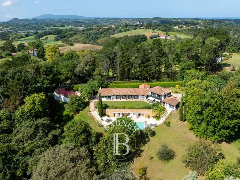 Maison Ciboure - 6 chambres - 340m²