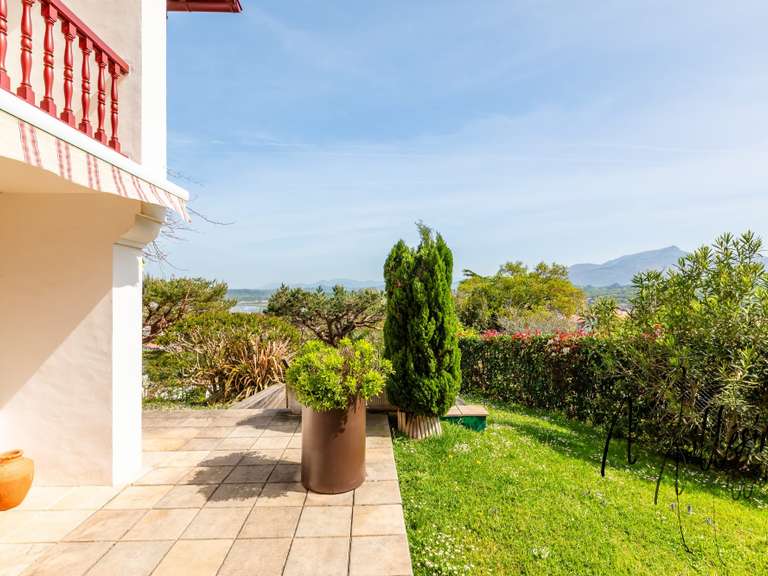 House Ciboure - 4 bedrooms - 234m²