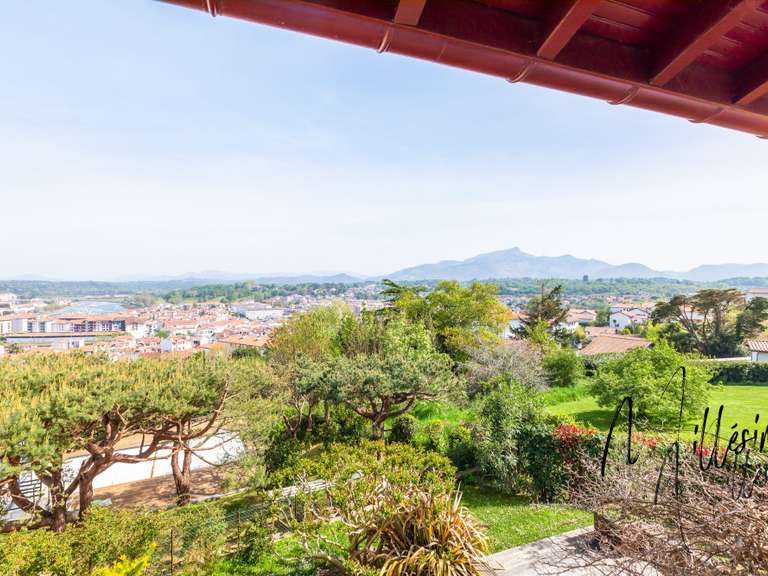 House Ciboure - 4 bedrooms - 234m²