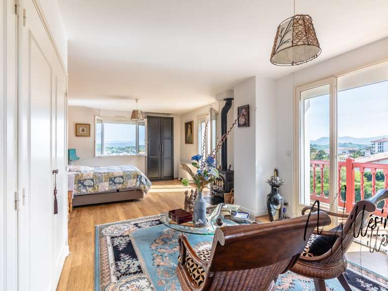 House Ciboure - 4 bedrooms - 234m²