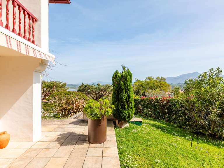 Maison Ciboure - 4 chambres - 234m²