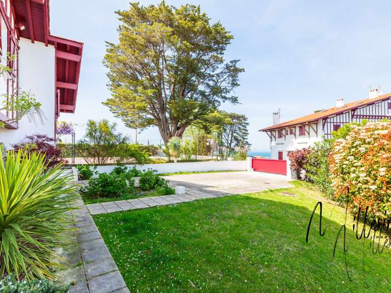 House Ciboure - 4 bedrooms - 234m²