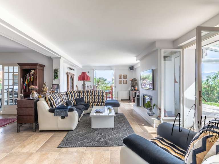 House Ciboure - 4 bedrooms - 234m²