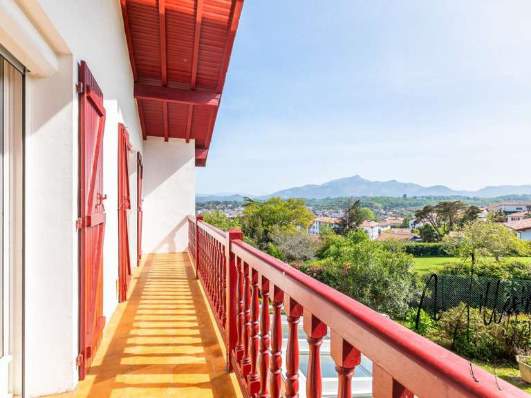 House Ciboure - 4 bedrooms - 234m²