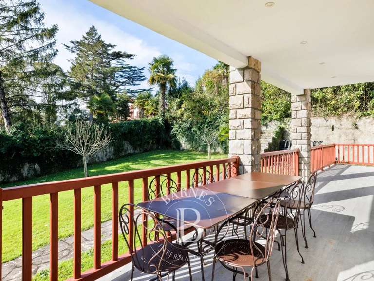 Maison Ciboure - 8 chambres - 300m²