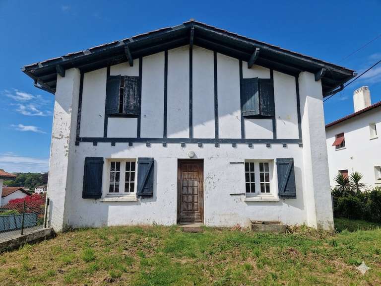 House Ciboure - 8 bedrooms - 137m²