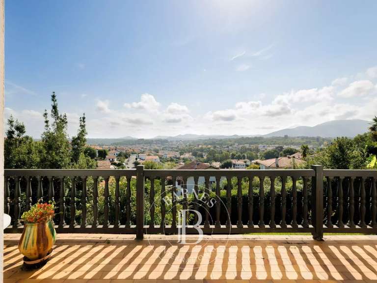Maison Ciboure - 6 chambres - 200m²