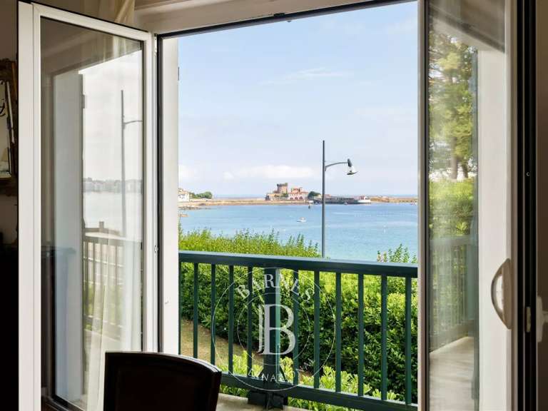 Maison Ciboure - 4 chambres - 246m²