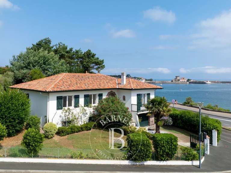 Maison Ciboure - 4 chambres - 246m²