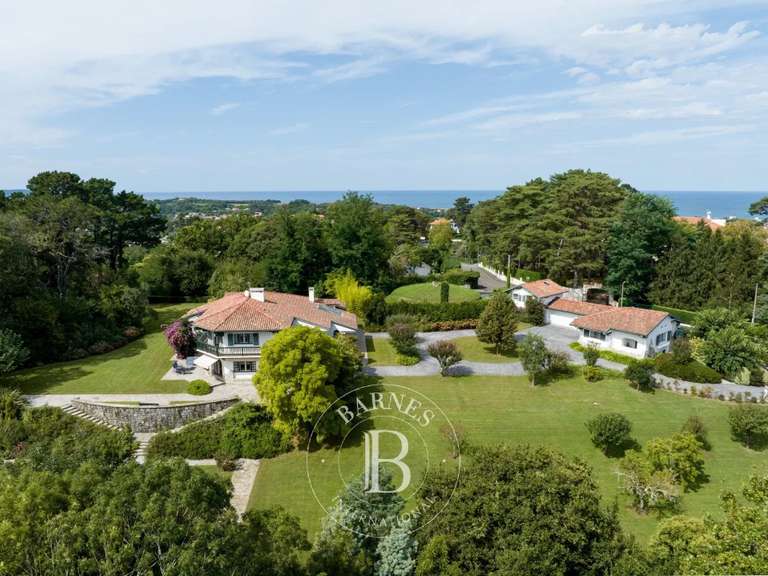 Propriété Ciboure - 7 chambres - 450m²