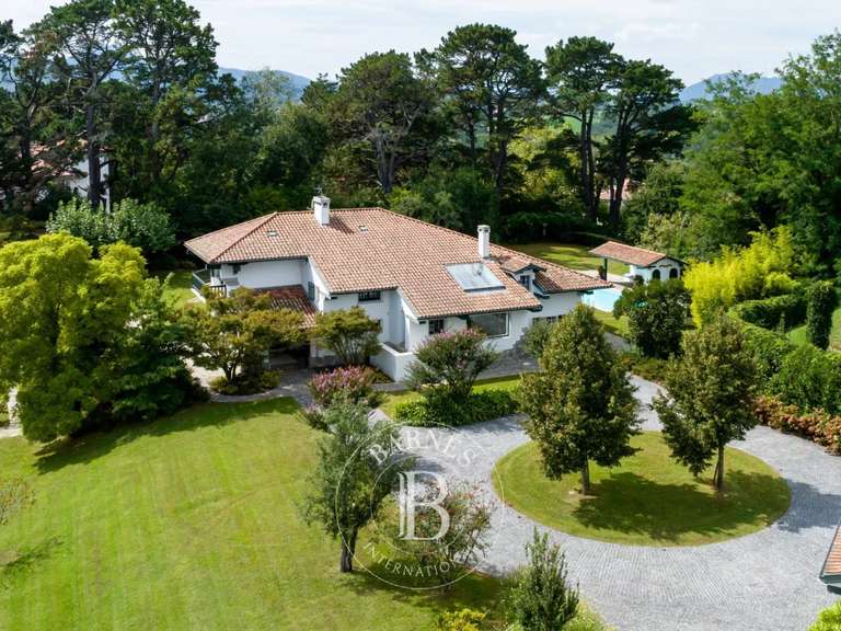 Propriété Ciboure - 7 chambres - 450m²
