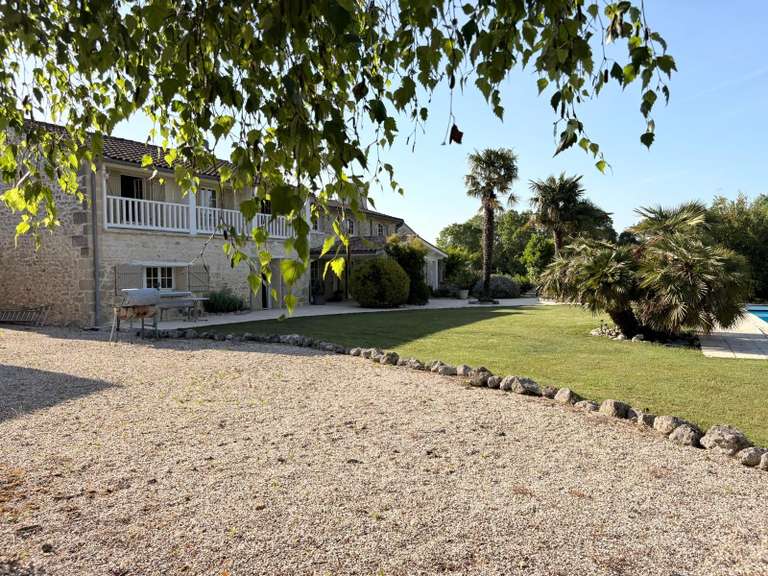 Maison Civrac-en-Médoc - 5 chambres - 400m²