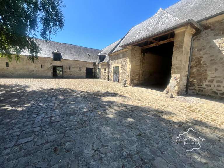 Maison Clacy-et-Thierret - 8 chambres - 278m²