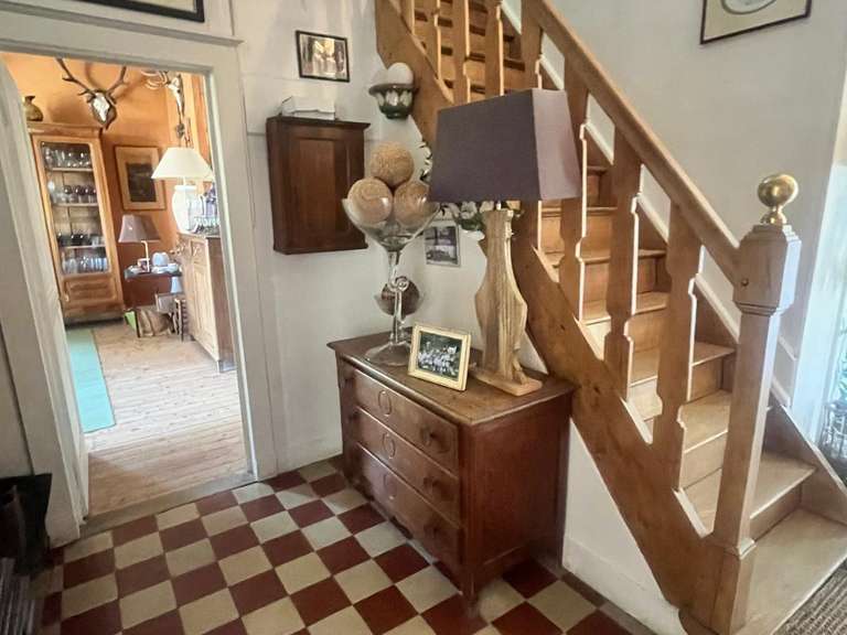 Maison Clacy-et-Thierret - 8 chambres - 278m²