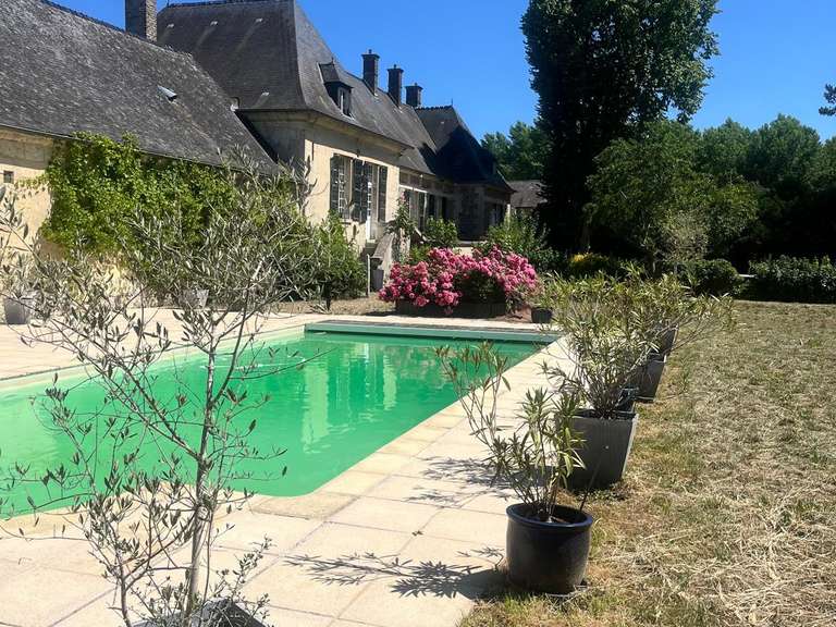 Maison Clacy-et-Thierret - 8 chambres - 278m²