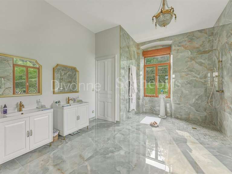 Maison Clairvaux-les-Lacs - 6 chambres - 522m²