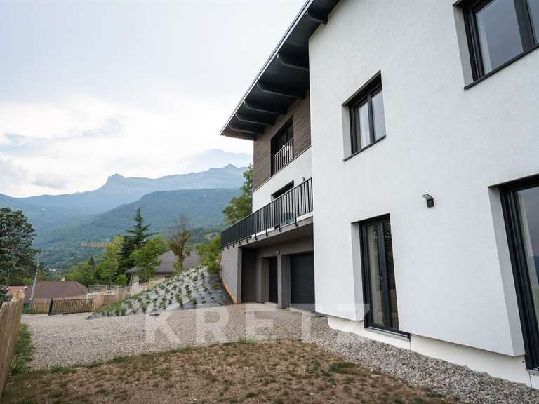 Maison Claix - 248m²