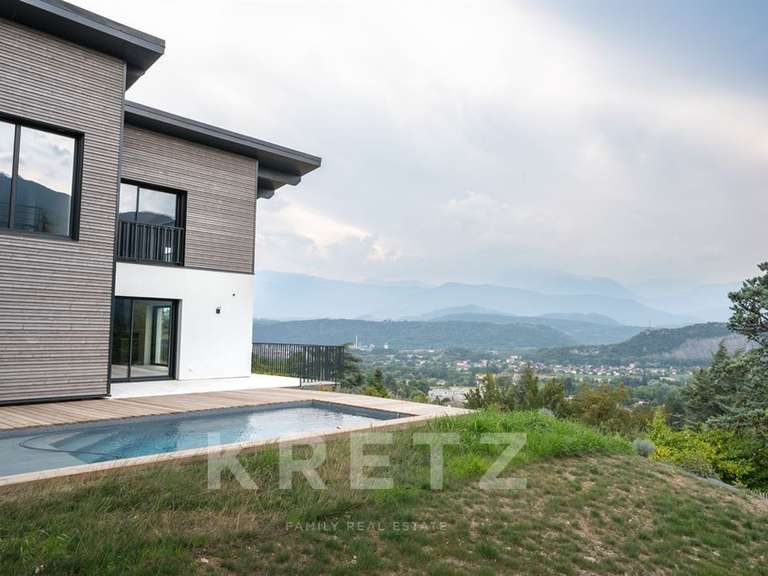 Maison Claix - 248m²