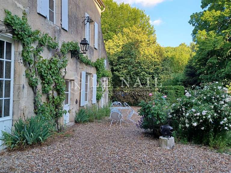Castle Clamecy - 8 bedrooms - 470m²