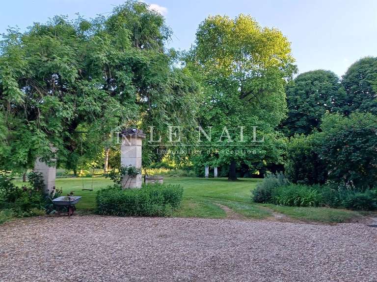 Castle Clamecy - 8 bedrooms - 470m²