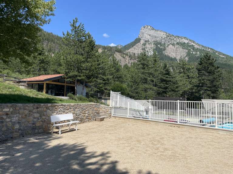 Maison Clamensane - 12 chambres - 300m²