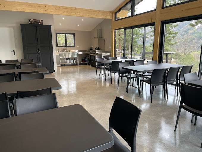 Maison Clamensane - 12 chambres - 300m²