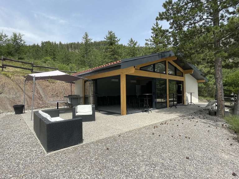 Maison Clamensane - 12 chambres - 300m²