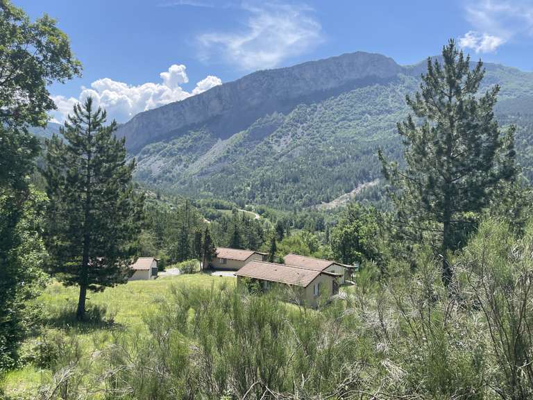 Maison Clamensane - 12 chambres - 300m²