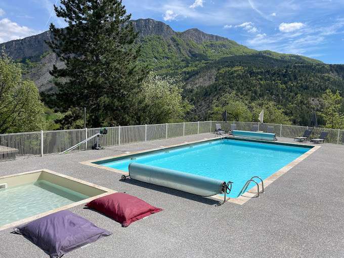 Maison Clamensane - 12 chambres - 300m²