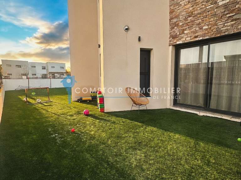 Maison Clapiers - 5 chambres - 188m²