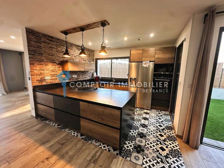 Maison Clapiers - 5 chambres - 188m²