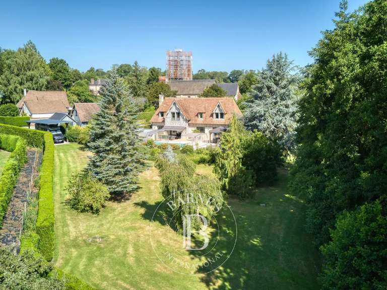 Propriété Clarbec - 3 chambres - 216m²