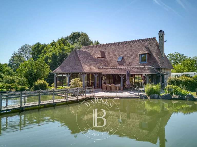 Propriété Clarbec - 3 chambres - 216m²