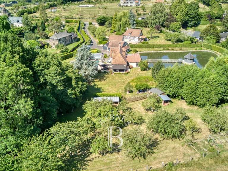 Propriété Clarbec - 3 chambres - 216m²