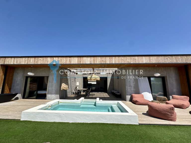 Maison Clarensac - 3 chambres - 120m²