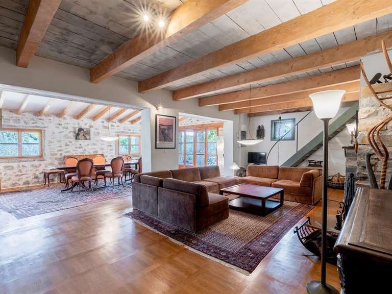 Propriété Claret - 4 chambres - 530m²