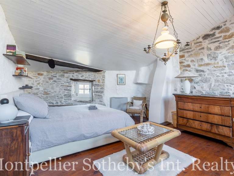 Propriété Claret - 4 chambres - 530m²